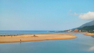 Fulong Beach