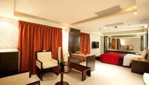 HolyPro Hotel