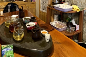 Taipei: Full-Day Pinglin and Elephant Mountain Tour