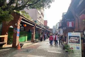 Taipei: Full-Day Pinglin and Elephant Mountain Tour