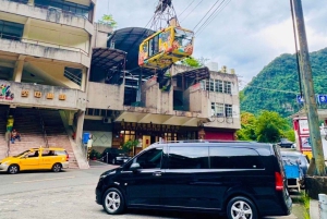 Taipei: 8 horas de tour particular em Wulai com Benz Vito