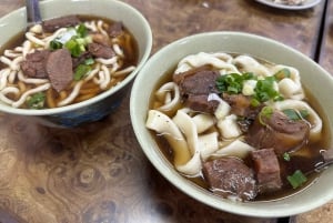 Taipei City: Railway Museum and Beef Noodle Soup Guided Tour