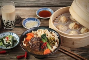 Taipei: Dumplings (XiaoLongBao) & Beef Noodles Cooking Class