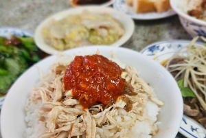 Taipei: Food Tour with Locals & 16+ Flavors (Small Group)