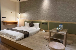 台北：陽明山、故宮博物院、饒河のガイド付きツアーをご案内いたします