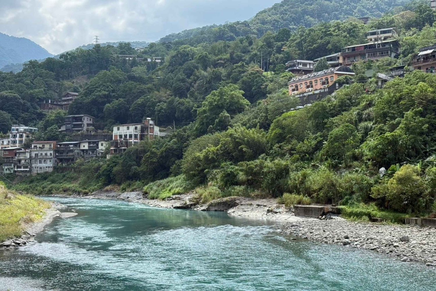 Taipei: Neidong Forest, Luxury Hot Spring & Bitan Boat Ride