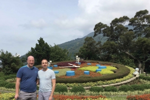 Taipei: Private Day Tour by Car