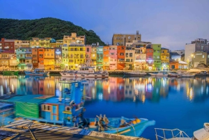 Ondas e rodas: um dia na costa colorida de Keelung