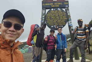 #1. Najlepsza jednodniowa wycieczka na Kilimandżaro - Trasa Machame - ISMANI