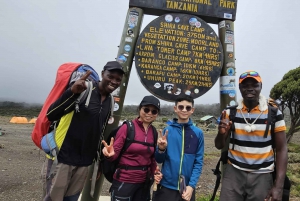 #1. Melhor excursão de caminhada de um dia no Kilimanjaro - Rota Machame - ISMANI