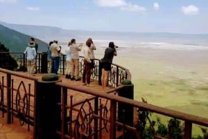 Safari de 2 jours dans le Tarangire et le cratère du Ngorongoro Rejoindre le groupe