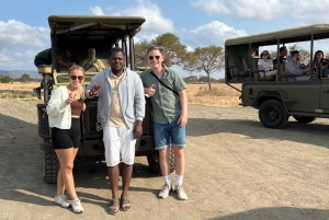 Safari di 3 giorni e 2 notti da Zanzibar a Mikumi in traghetto.