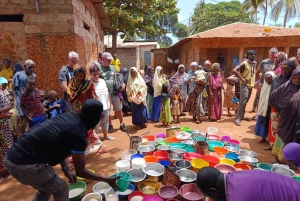 ヌングウィとケンドワの海岸沿いの小道や村々を巡る3時間のクアッドツアー