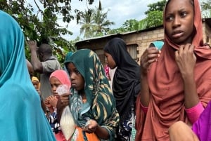 ヌングウィとケンドワの海岸沿いの小道や村々を巡る3時間のクアッドツアー