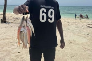 ヌングウィとケンドワの海岸沿いの小道や村々を巡る3時間のクアッドツアー