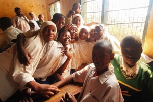 7 дней в национальном парке Гомбе и Махале Треккинг и местные туры