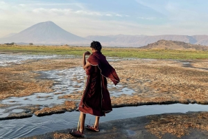 Arusha: Safari di 6 giorni nel Serengeti con visita al villaggio Masai