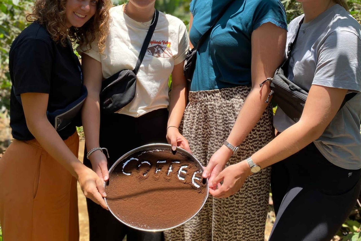 Arusha: Tour do Café, Aula de Culinária e Degustação de Comida Local.