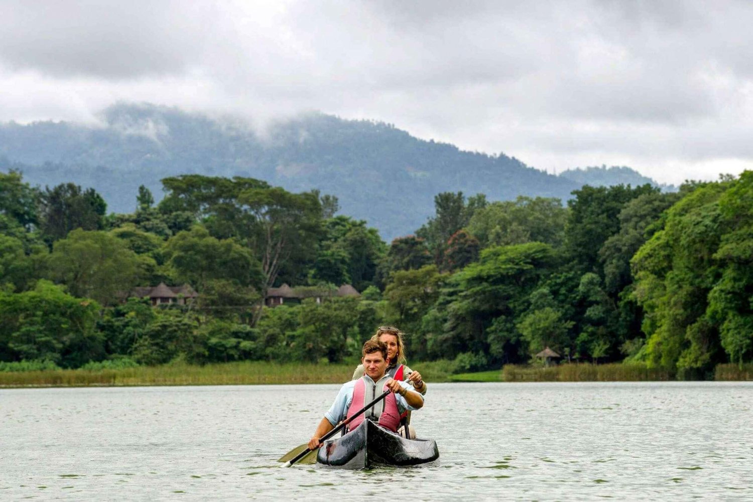 Arusha: Wandeltour en kanotocht over het Dulutimeer