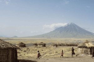 Arusha: Tour de 3 días al lago Natron con visita a una aldea masái