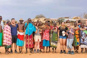 Arusha: Maasai Boma kulttuuriseikkailu opastettu kierros