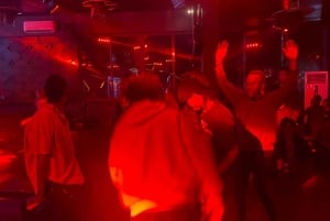 Arusha Nightlife Adventure: dineren in een boomhut & clubhoppen