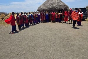 Аруша: ночь в деревне масаи.