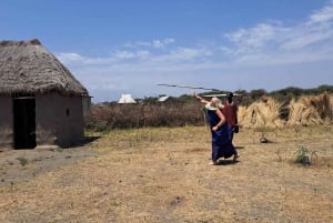 Аруша: ночь в деревне масаи.