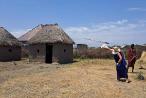 Аруша: ночь в деревне масаи.