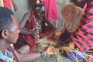 Аруша: ночь в деревне масаи.