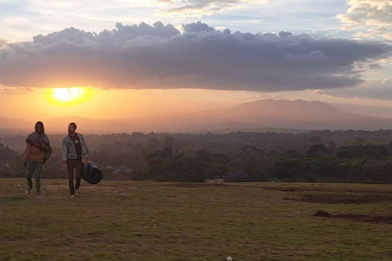 Arusha: Panoramic Sunset View with Food Options