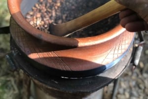 Arusha: Traditionell kaffeberedning (kaffetur)