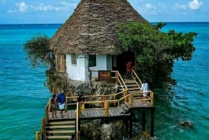 Blå lagunen, Rock Restaurant, Prison Island, Secret Garden