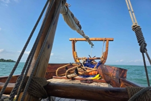 Бумбвини: экскурсия по деревне, прогулка по лесу и чай