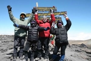 Kilimanjaron kiipeäminen Marangun reitin kautta 6 päivää