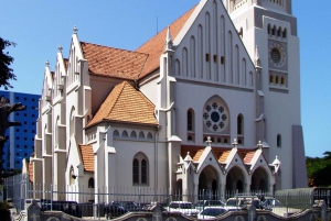 ダルエスサラーム：専用車による6時間の市内観光ツアー