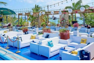 ダルエスサラーム：専用車による6時間の市内観光ツアー