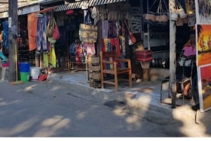 Dar es Salaam: Visita al mercado de arte y artesanía y compras