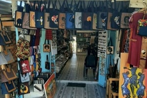 Dar es Salaam: Visita al mercado de arte y artesanía y compras