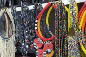 Dar es Salaam: Visita al mercado de arte y artesanía y compras