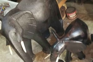 Dar es Salaam: Visita al mercado de arte y artesanía y compras