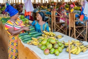 ダルエスサラーム：魚市場、生鮮市場、アートマーケットツアーをご案内します