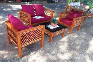 Dar es Salaam: Rattanveving med lokale håndverkere