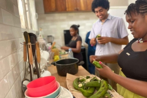 Dar es Salaam: Taste of Tanzania Cooking Class and Food Tour