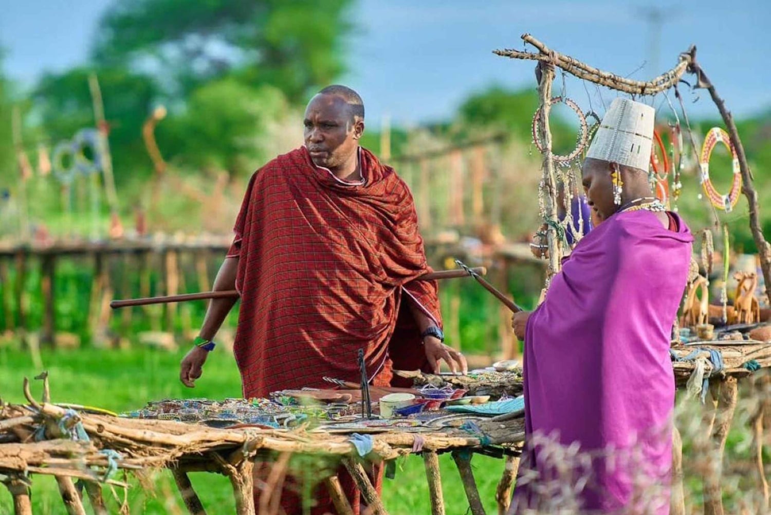 Matkapäivä Makuyunin villieläinpuistoon ja vierailu masai-kylään