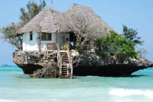 Viagem de 1 dia para o Rock Restaurant e relaxamento na praia de Mende