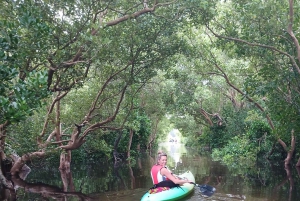 ZANZIBAR : Kayak tour in mangrove forest with lunch