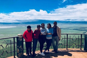 From Arusha: Ngorongoro Crater with Nature Tour and Lunch