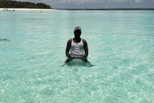 From Kendwa: Mnemba Boat Trip and Dolphin Snorkel Adventure