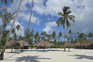 Из Утенде: поездка на песчаную отмель Маримбани с барбекю и сноркелингом